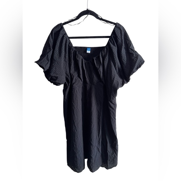 Old Navy Dresses & Skirts - Old Navy Black Smocked Puff Sleeve Dress XXL